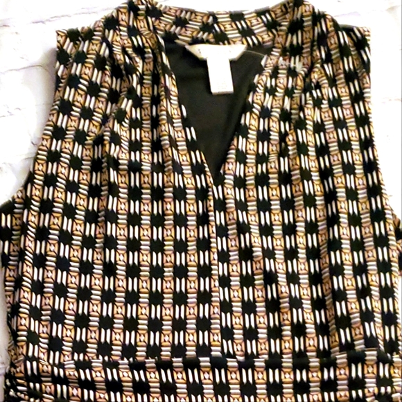 White House Black Market Black Gold sleeveless v neck blouse S - Picture 2 of 6